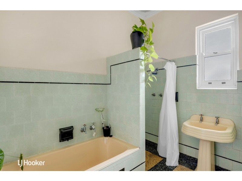 43 Leewood Road, Paradise SA 5075