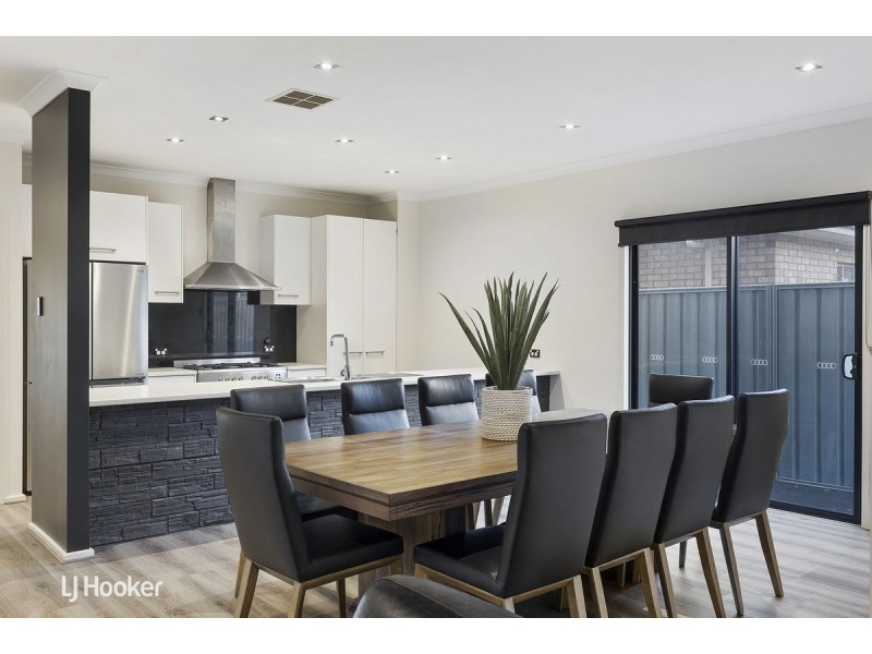 4 Empress Court, Mawson Lakes SA 5095