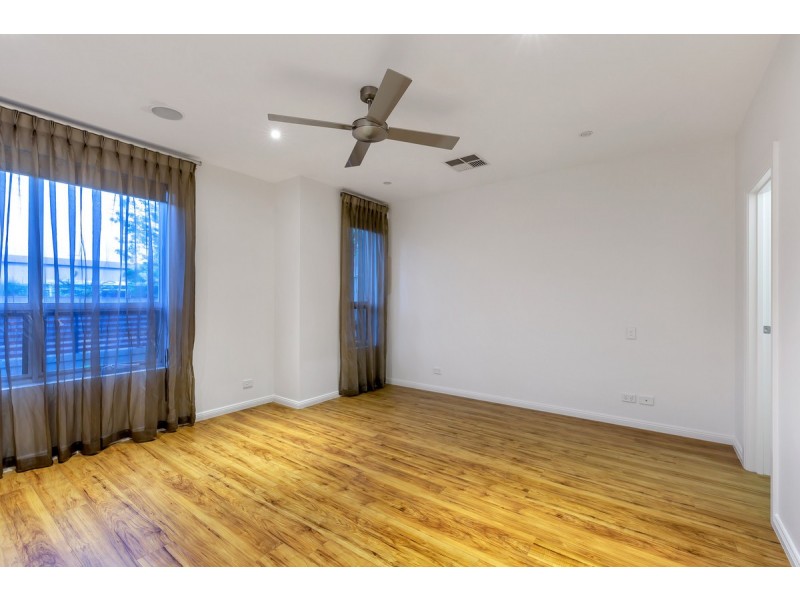 8 Scarratt Avenue, Firle SA 5070