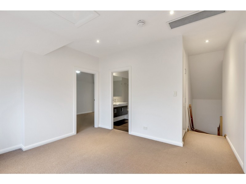 8 Scarratt Avenue, Firle SA 5070