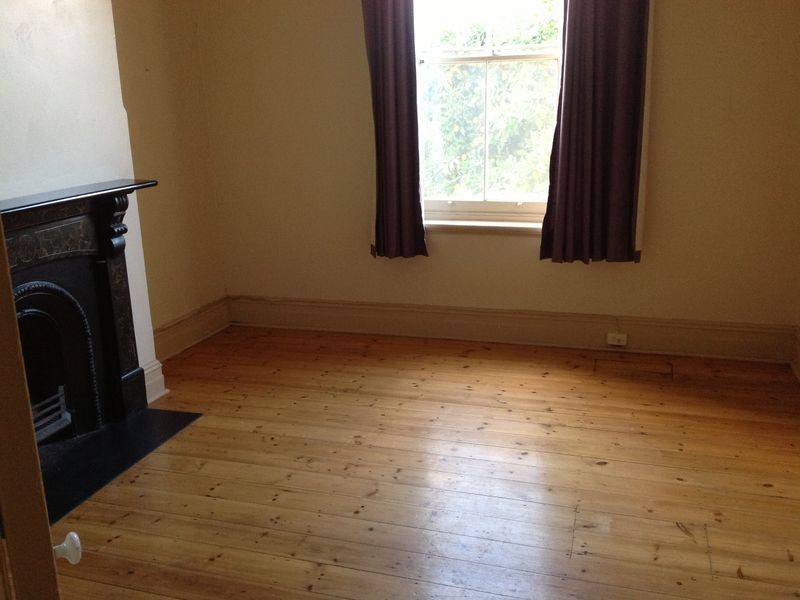 27 Fourth Avenue, St Peters SA 5069