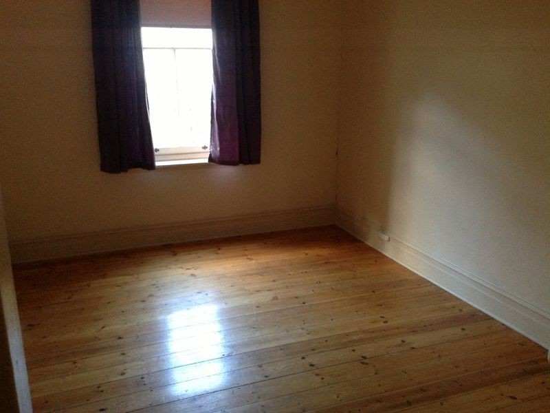 27 Fourth Avenue, St Peters SA 5069