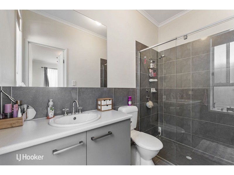 1/11 Deck Crescent, Seaford Meadows SA 5169