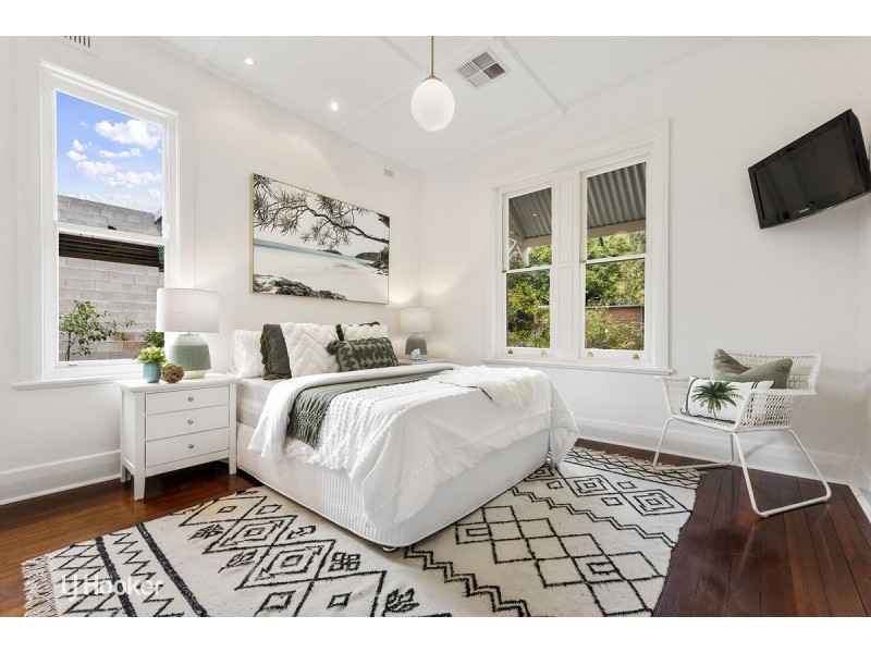 1 Lindsay Avenue, Myrtle Bank SA 5064