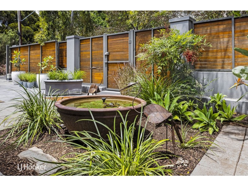 1 Lindsay Avenue, Myrtle Bank SA 5064