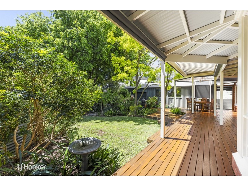 1 Lindsay Avenue, Myrtle Bank SA 5064