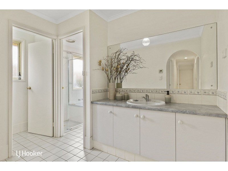 13 Schirripa Court, Salisbury Downs SA 5108