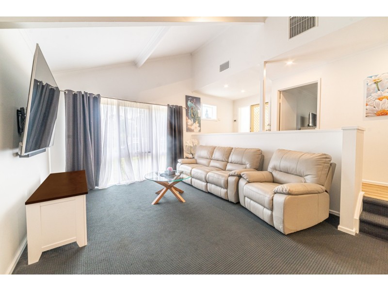 4 Carr Crescent, Newton SA 5074