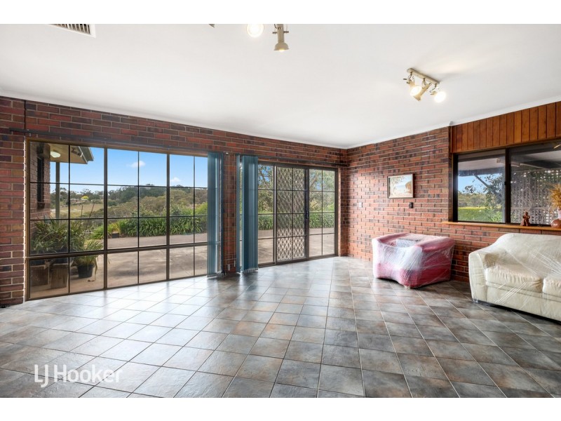 68 Olave Hill Road, Upper Sturt SA 5156