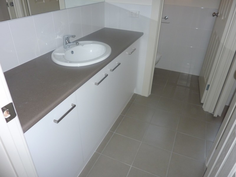 4b Karyn Avenue, Campbelltown SA 5074