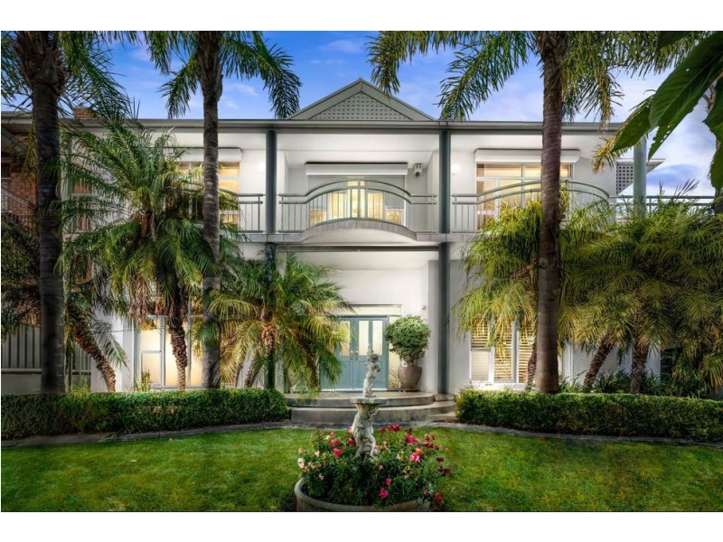 15 Grevillea Avenue, Athelstone SA 5076