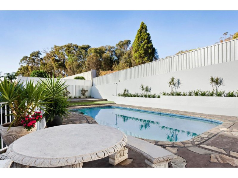 15 Grevillea Avenue, Athelstone SA 5076