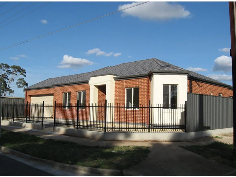 7 Cowra Avenue, Gilles Plains SA 5086