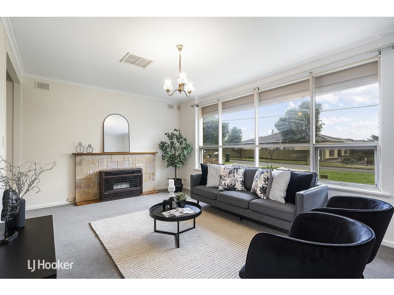 40 Lindsay Avenue, Valley View SA 5093