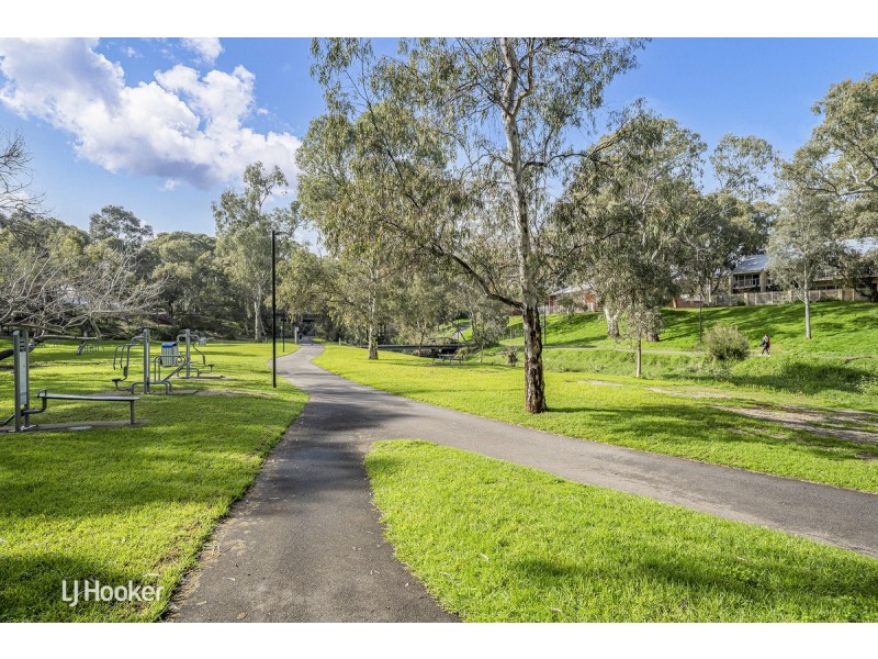 9 Harris Road, Vale Park SA 5081