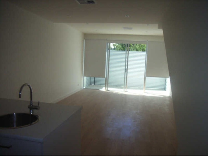 4/1 WEST Street, Hindmarsh SA 5007