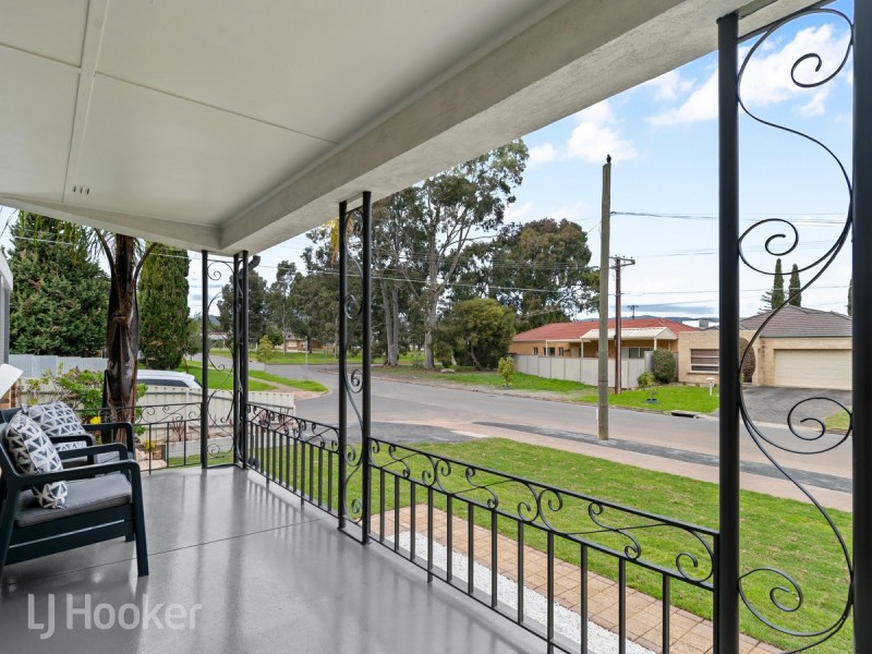 2 Reynolds Road, Campbelltown SA 5074