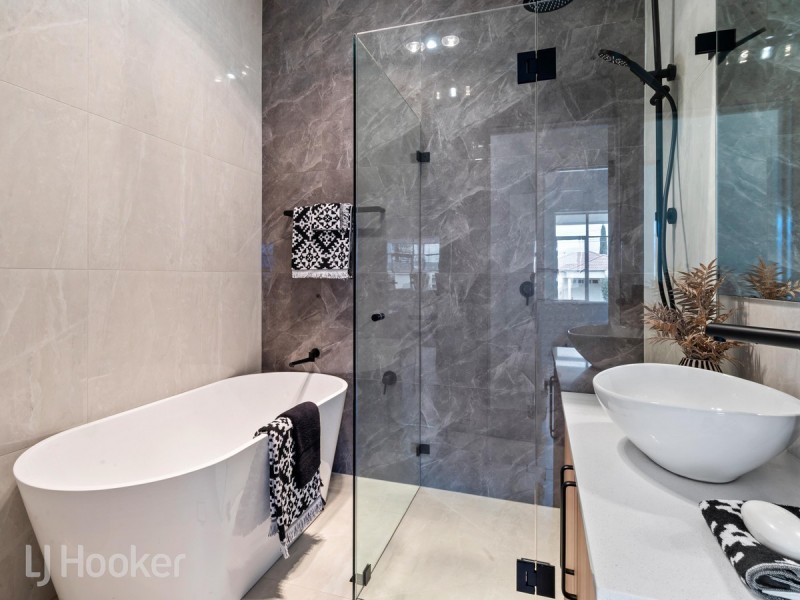 2 Reynolds Road, Campbelltown SA 5074