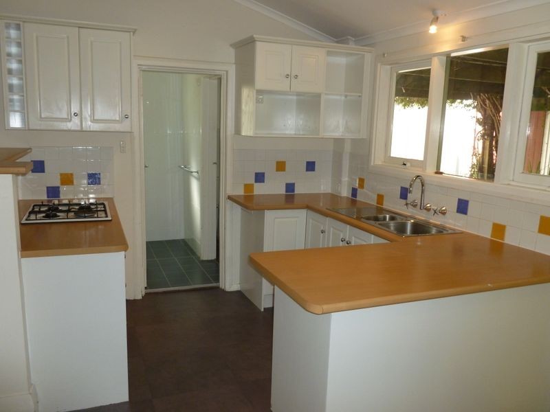 18 Corinda Avenue, Kensington Park SA 5068