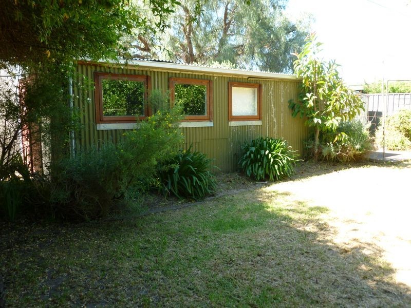 18 Corinda Avenue, Kensington Park SA 5068