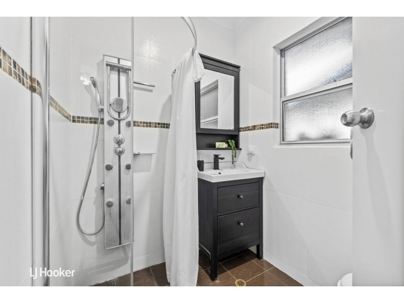 13a Hallett Road, Erindale SA 5066