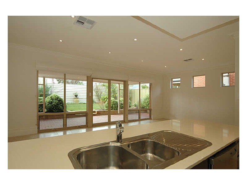 2/160 Ashbrook Avenue, Trinity Gardens SA 5068