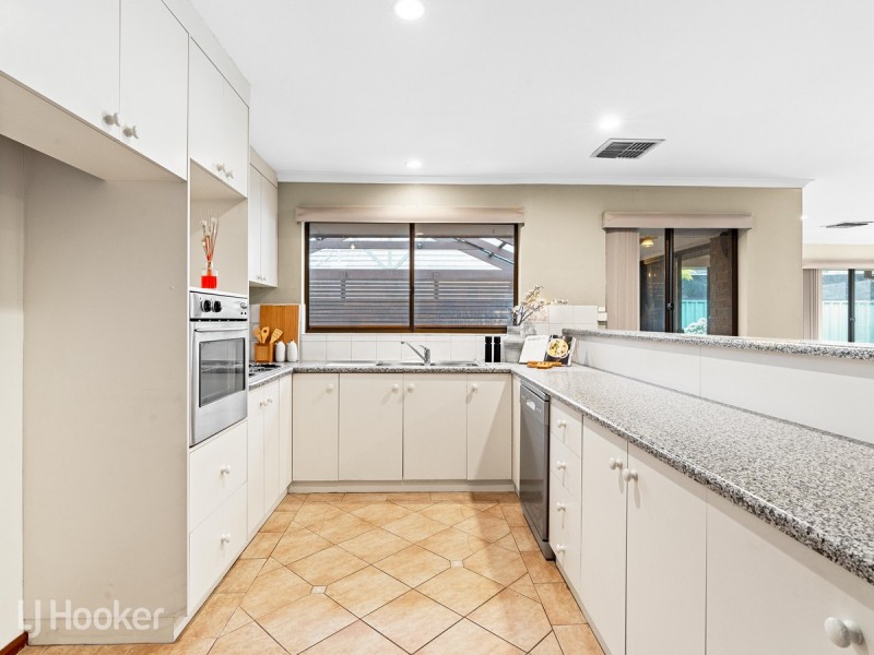 11 Emery Street, Hillcrest SA 5086