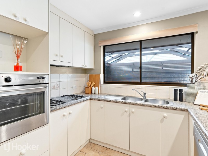 11 Emery Street, Hillcrest SA 5086