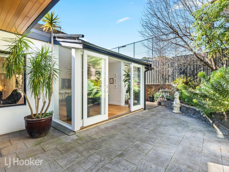 2/10A Gilles Road, Glen Osmond SA 5064