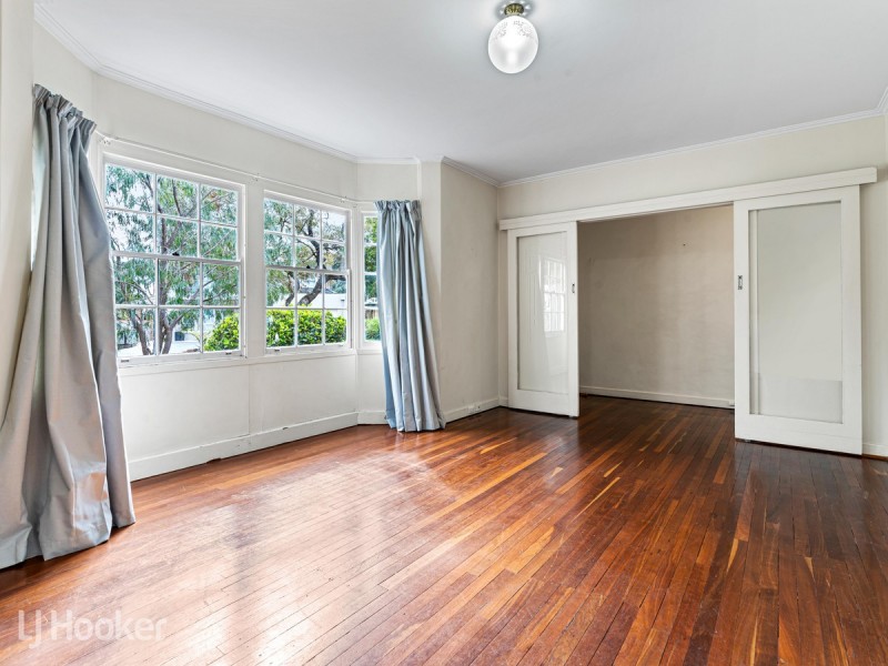 2 Lynly Crescent, Rostrevor SA 5073