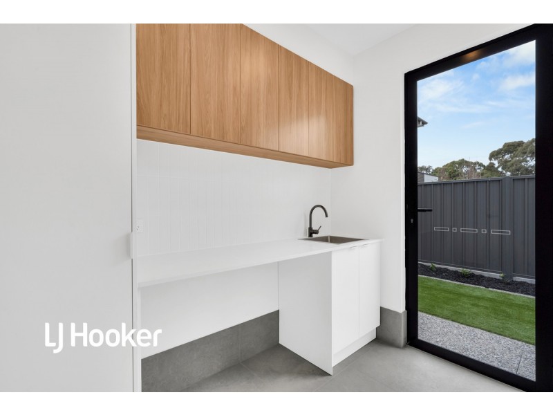 2b Mackirdy Street, Fulham SA 5024