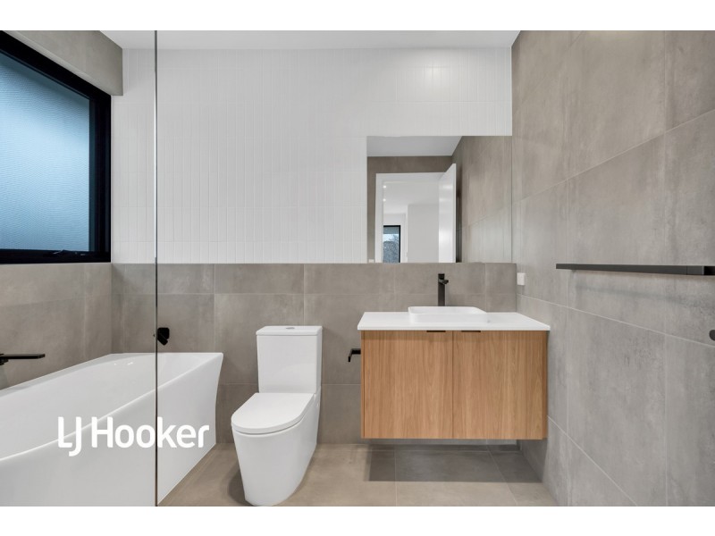 2b Mackirdy Street, Fulham SA 5024
