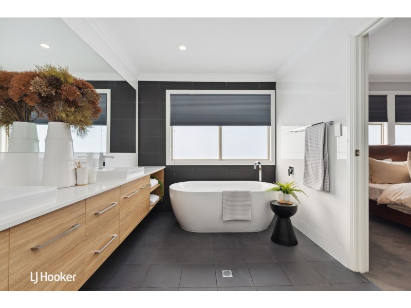 31A Canterbury Avenue, Trinity Gardens SA 5068