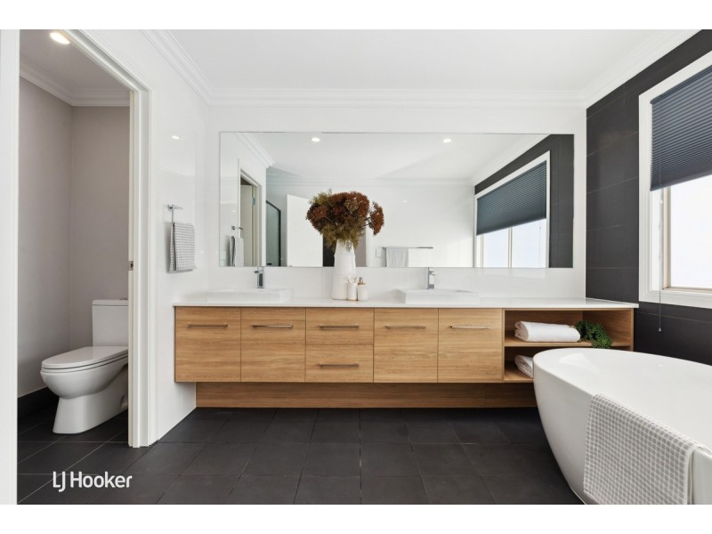 31A Canterbury Avenue, Trinity Gardens SA 5068