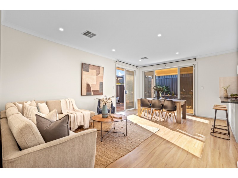 38 Branson Avenue, Clearview SA 5085