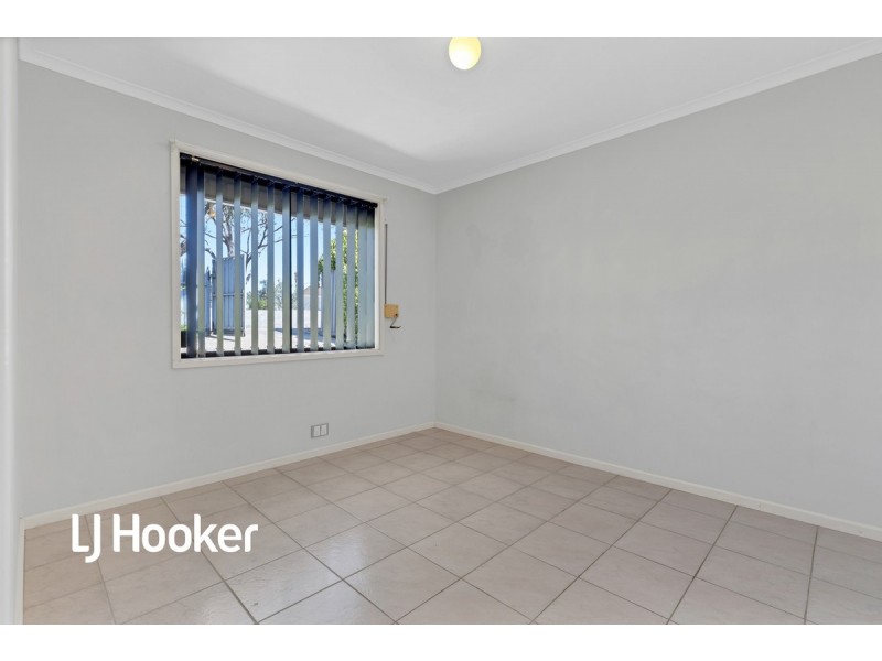 55 Black Road, Flagstaff Hill SA 5159