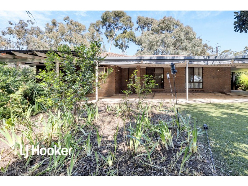 55 Black Road, Flagstaff Hill SA 5159