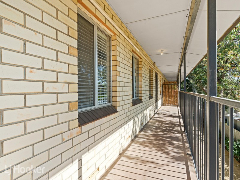 2 Botanic Grove, Campbelltown SA 5074