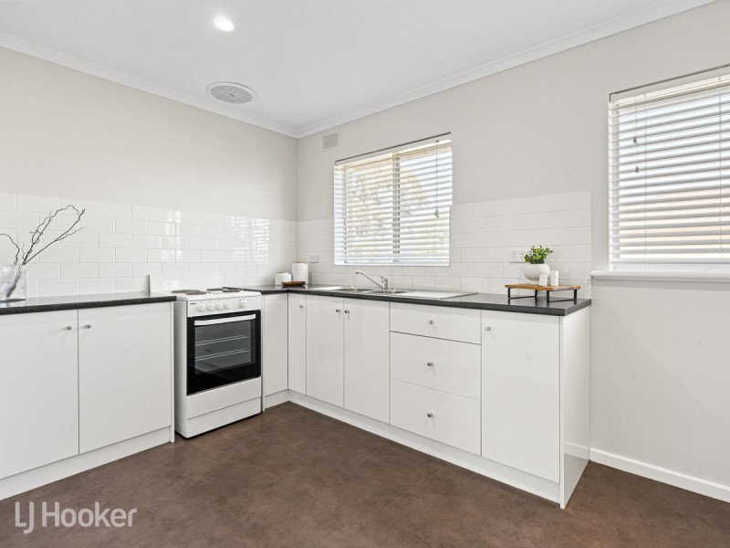 2 Botanic Grove, Campbelltown SA 5074