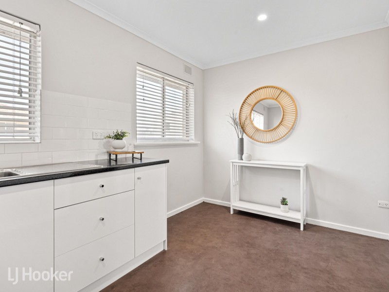 2 Botanic Grove, Campbelltown SA 5074