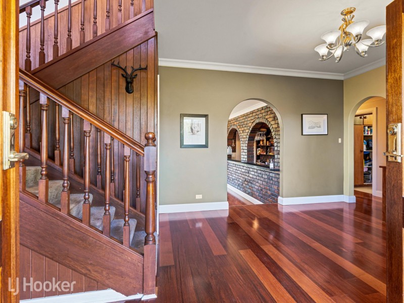 31 Landscape Crescent, Highbury SA 5089