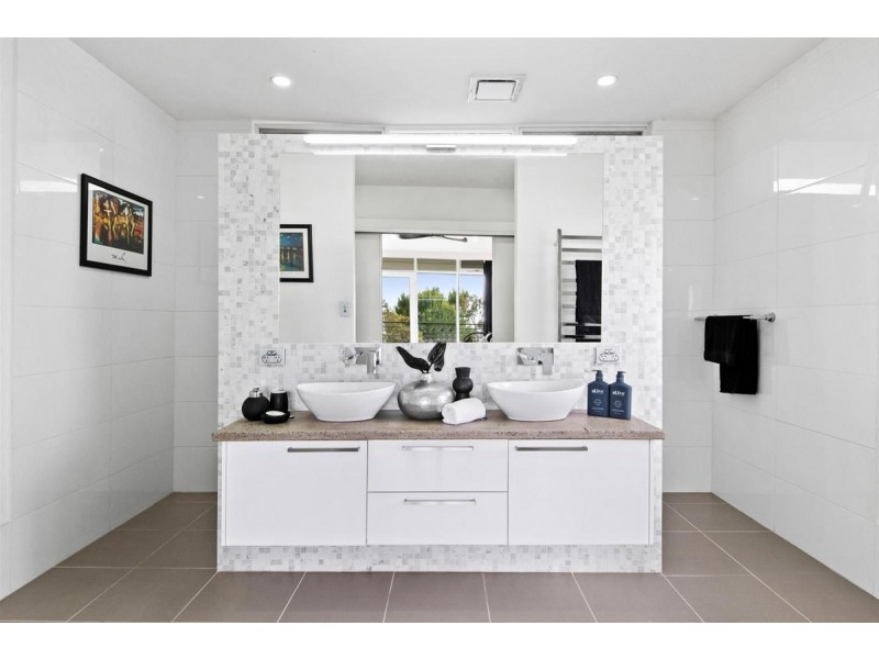 16 Caithness Avenue, Beaumont SA 5066