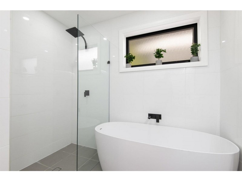 16 Caithness Avenue, Beaumont SA 5066