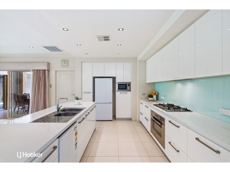 2A McHarg Road, Happy Valley SA 5159