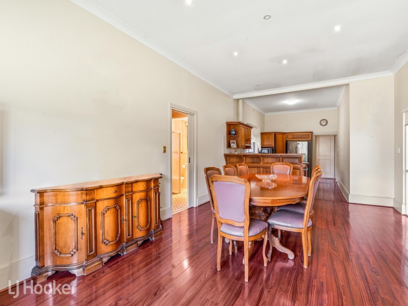 6 Aveland Avenue, Trinity Gardens SA 5068