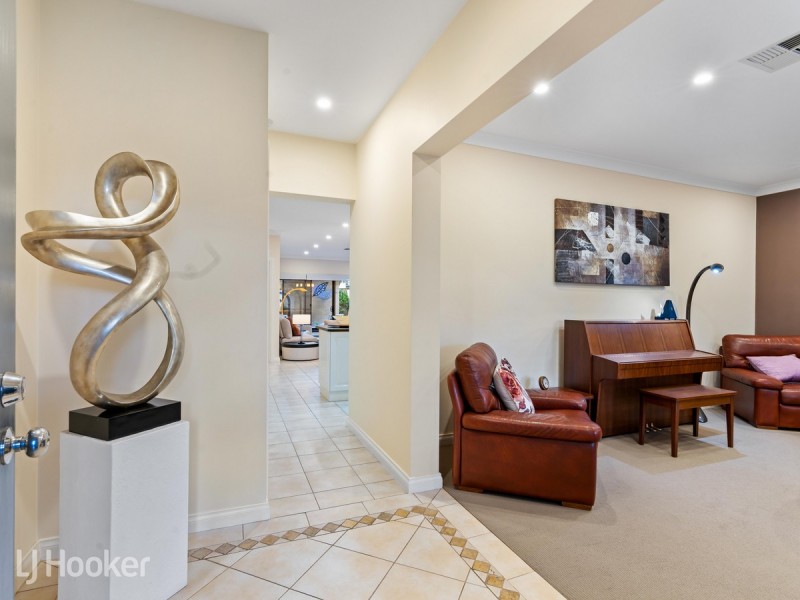 37 Willow Bend, Marden SA 5070