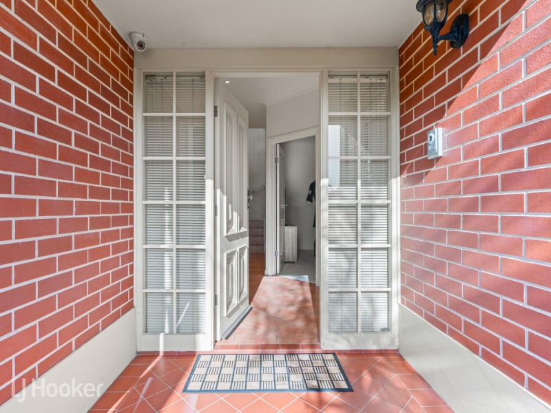 8 Fayden Drive, Paradise SA 5075
