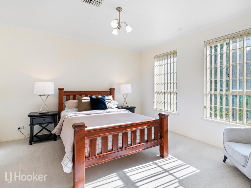 8 Fayden Drive, Paradise SA 5075