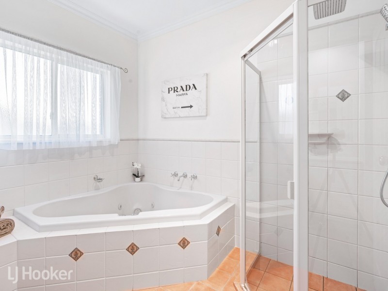 8 Fayden Drive, Paradise SA 5075