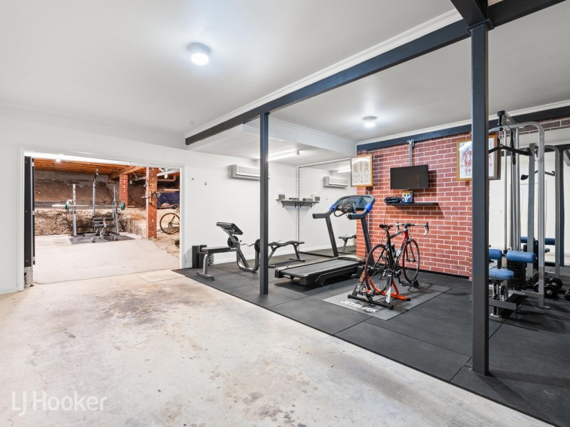 8 Fayden Drive, Paradise SA 5075
